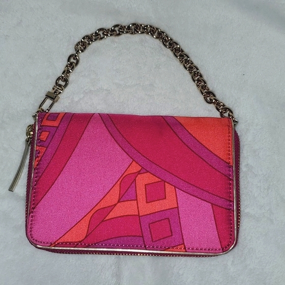 Ann Taylor Organizing Wallet on Chain - Picture 3 of 14